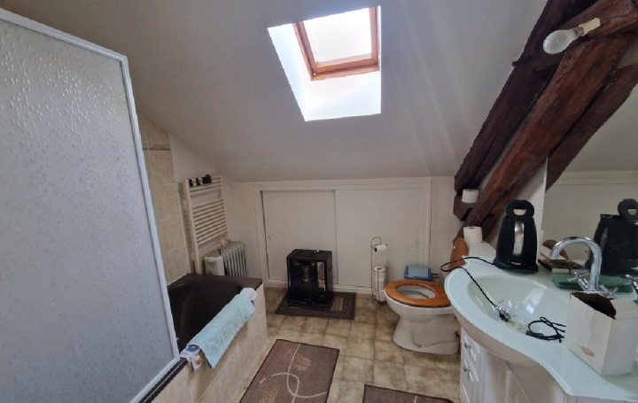 Maison BELHOMERT-GUEHOUVILLE (28240)  203 m2 96 300 € 