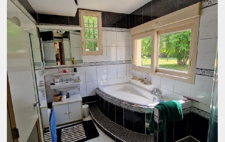 Maison FONTAINE-SIMON (28240)  165 m2 245 000 € 