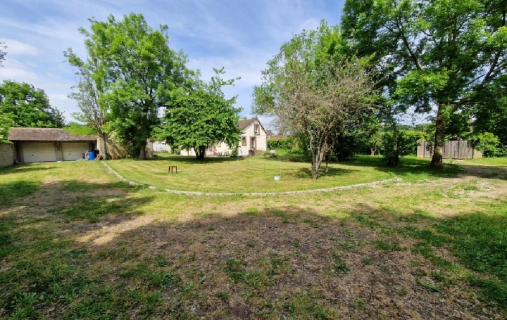 Maison FONTAINE-SIMON (28240)  165 m2 245 000 € 