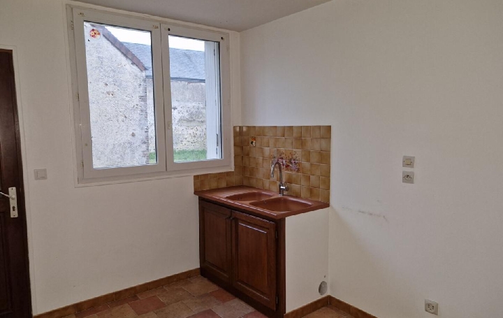 Immeuble LA LOUPE (28240)   227 900 € 