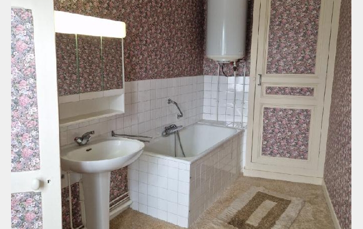 Maison LA LOUPE (28240)  105 m2 86 400 € 