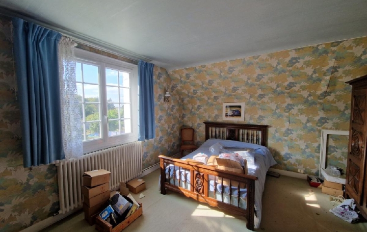 Maison LA LOUPE (28240)  145 m2 180 000 € 