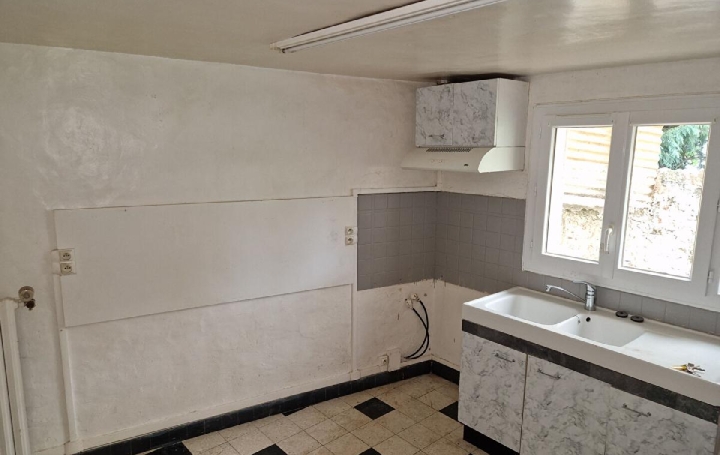 Maison LA LOUPE (28240)  100 m2 86 400 € 