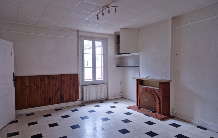 Maison LA LOUPE (28240)  100 m2 86 400 € 