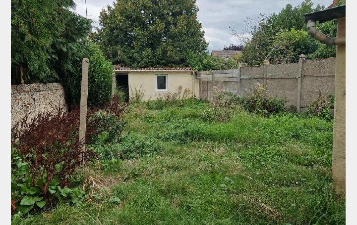 Maison LA LOUPE (28240)  100 m2 86 400 € 