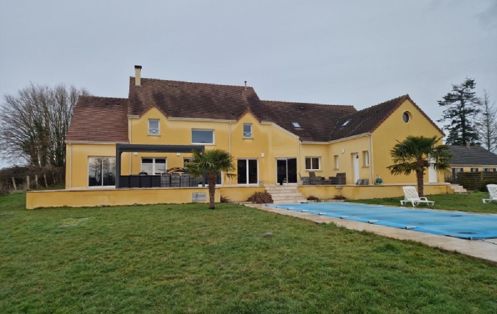 Maison / Villa MANOU (28240) 325 m<sup>2</sup> 550 000 € 