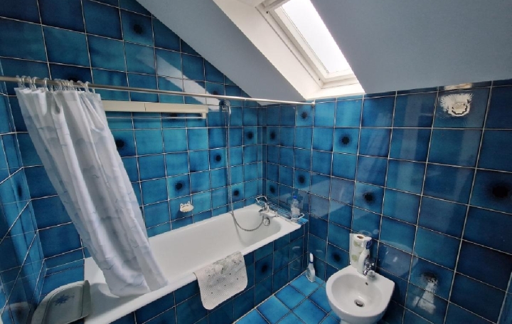 Maison BELHOMERT-GUEHOUVILLE (28240)  181 m2 220 480 € 