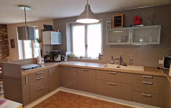 Maison VAUPILLON (28240)  180 m2 260 000 € 