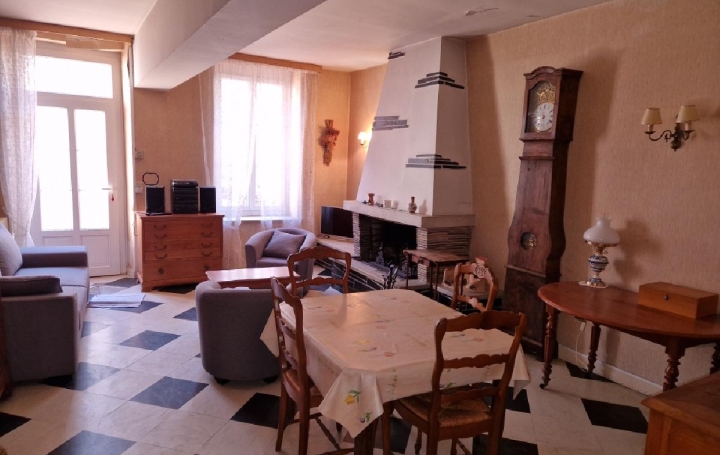 Maison LA LOUPE (28240)  100 m2 96 300 € 