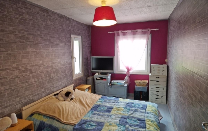 Maison SAINT-VICTOR-DE-BUTHON (28240)  183 m2 133 750 € 