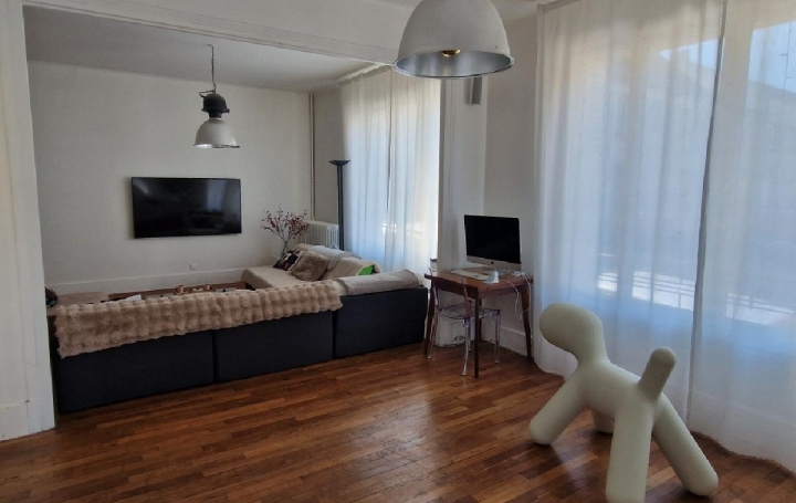 Maison LA LOUPE (28240)  236 m2 357 000 € 