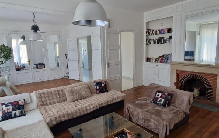 Maison LA LOUPE (28240)  236 m2 357 000 € 