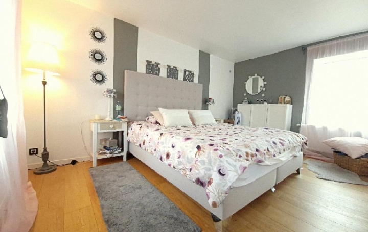 Maison NOGENT-SUR-OISE (60180)  221 m2 455 000 € 