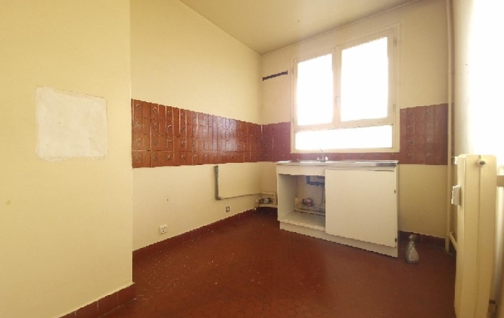 3 Pièces CREIL (60100)  85 m2 170 000 € 