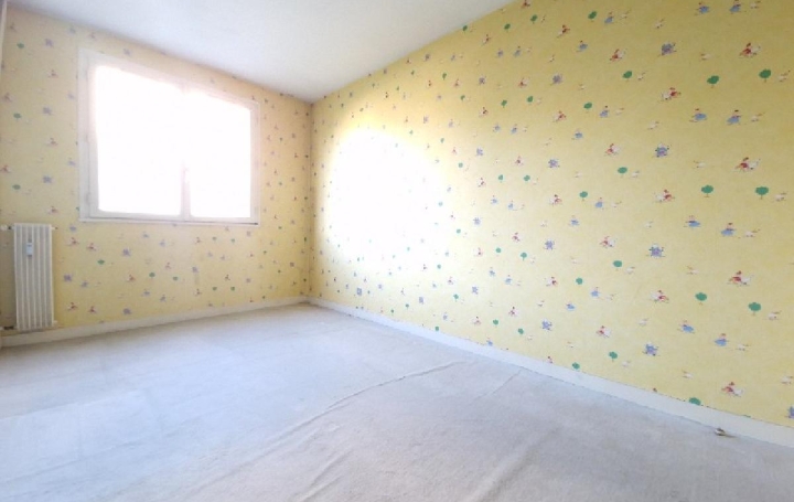 3 Pièces CREIL (60100)  85 m2 170 000 € 