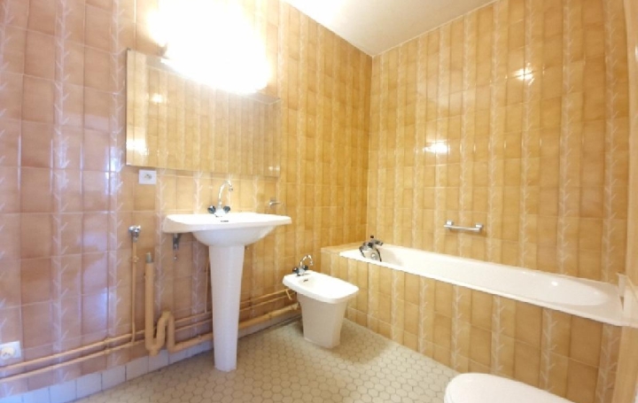 3 Pièces CREIL (60100)  85 m2 170 000 € 