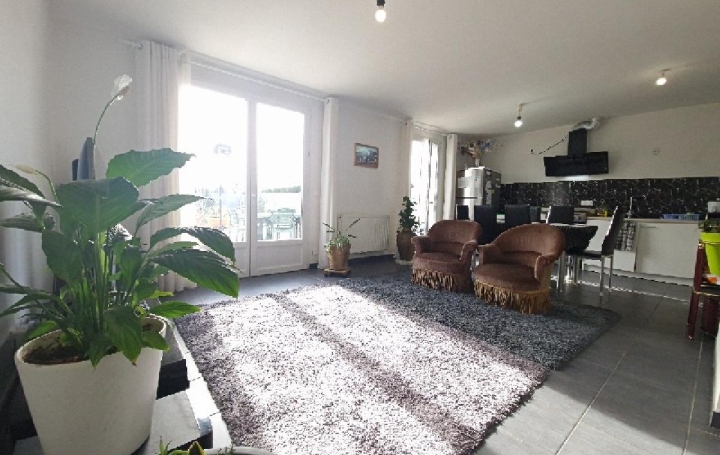 Maison MOGNEVILLE (60140)  102 m2 270 000 € 