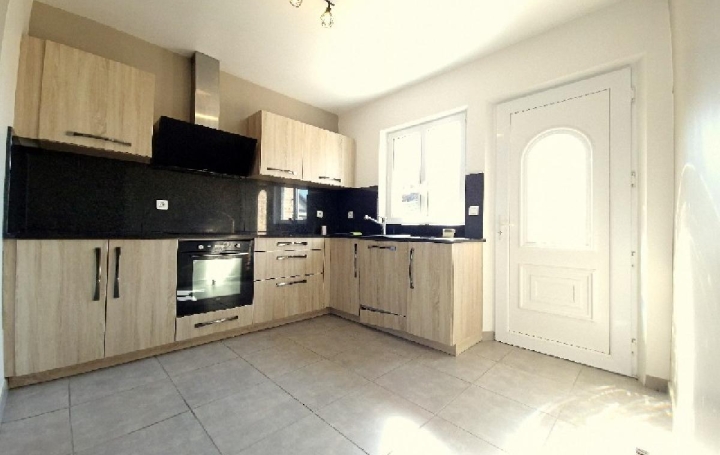 Maison NOGENT-SUR-OISE (60180)  91 m2 235 000 € 