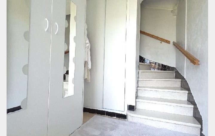 Maison NOGENT-SUR-OISE (60180)  290 m2 489 000 € 