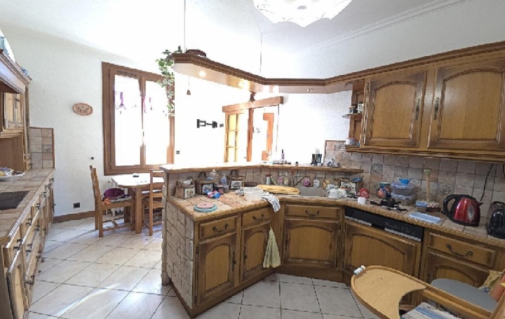 Parking NOGENT-SUR-OISE (60180)  133 m2 230 000 € 