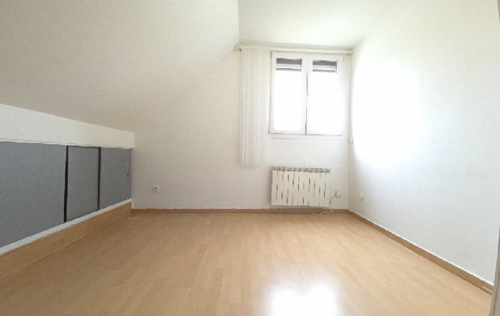 Maison NOGENT-SUR-OISE (60180)  162 m2 292 000 € 