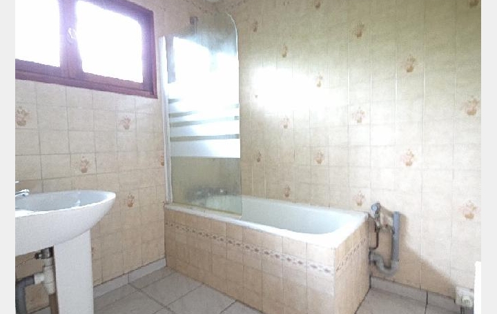 Maison NOGENT-SUR-OISE (60180)  57 m2 88 000 € 