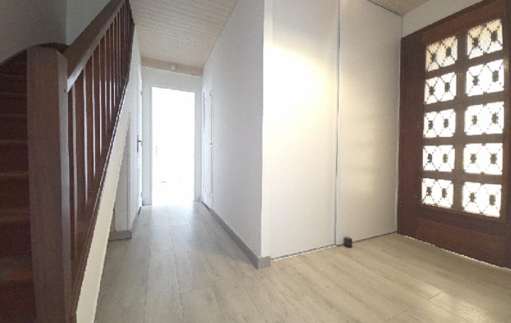 Maison NOGENT-SUR-OISE (60180)  137 m2 235 000 € 