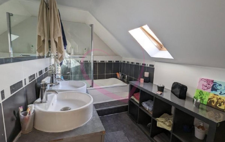 Maison GAILLON (27600)  277 m2 385 000 € 