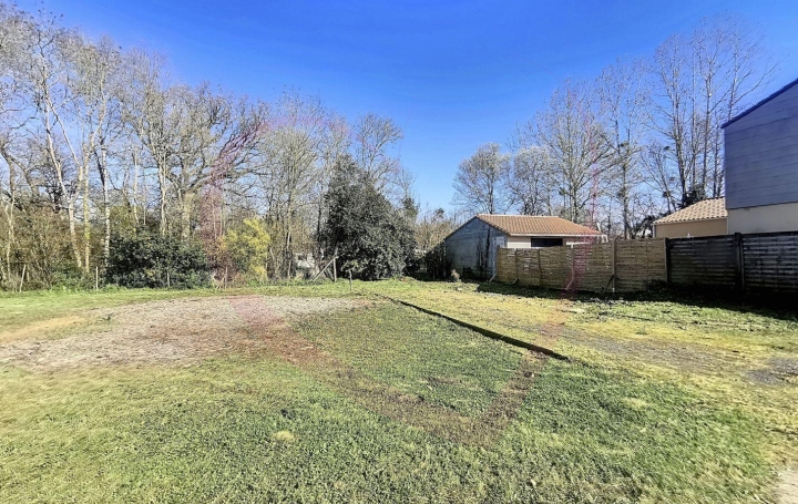 Réseau Immo-diffusion : Terrain  VALLET   99 900 € 