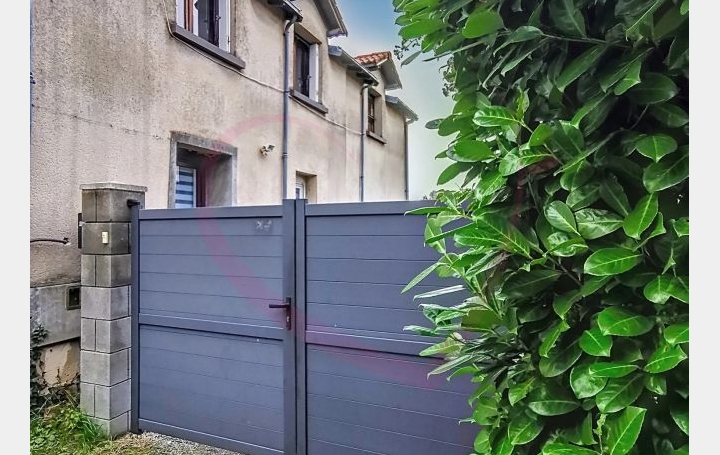 Maison VILLEDIEU-LA-BLOUERE (49450)  87 m2 179 900 € 