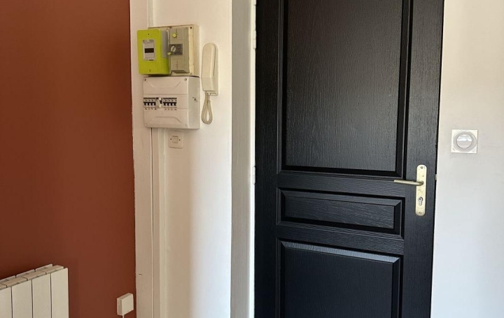 1 Pièce SAINT-ETIENNE (42100)  27 m2 475 € 