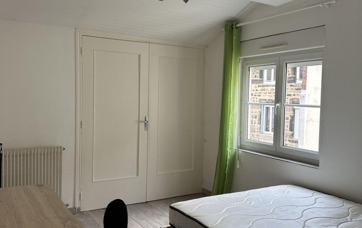 4 Pièces SAINT-ETIENNE (42000)  85 m2 720 € 