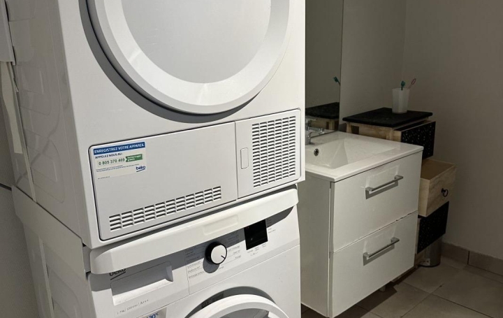 4 Pièces SAINT-ETIENNE (42000)  85 m2 720 € 