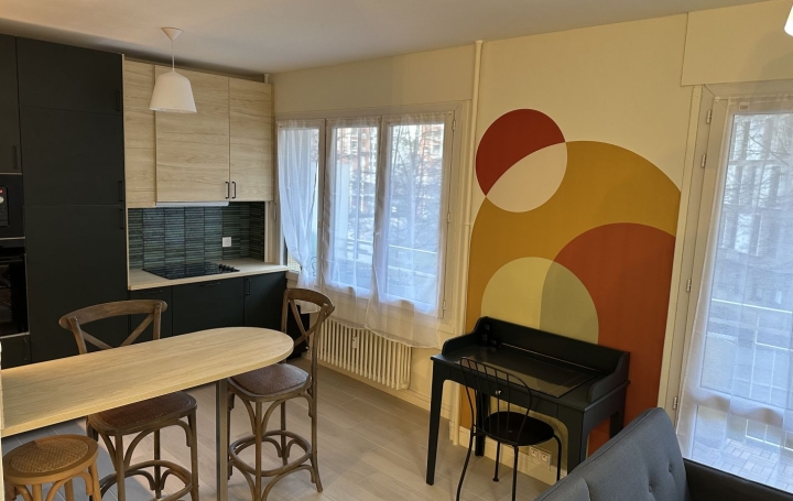 1 Pièce SAINT-ETIENNE (42100)  32 m2 570 € 