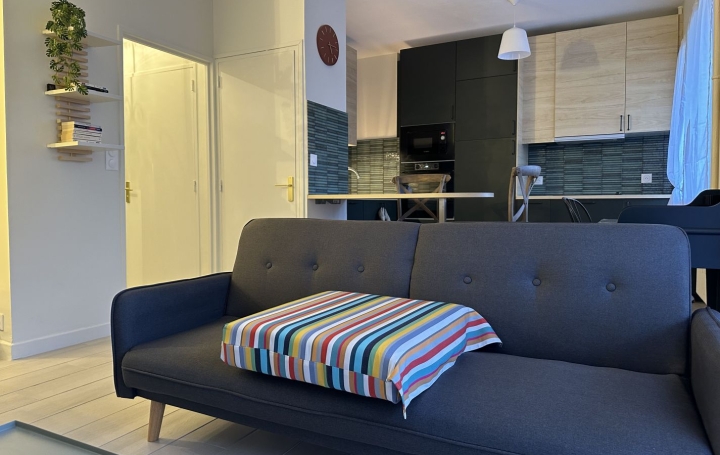 1 Pièce SAINT-ETIENNE (42100)  32 m2 570 € 