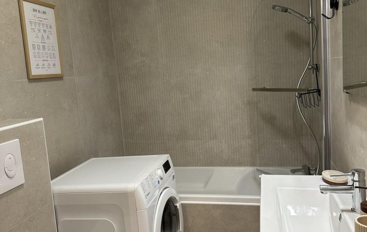 1 Pièce SAINT-ETIENNE (42100)  32 m2 570 € 