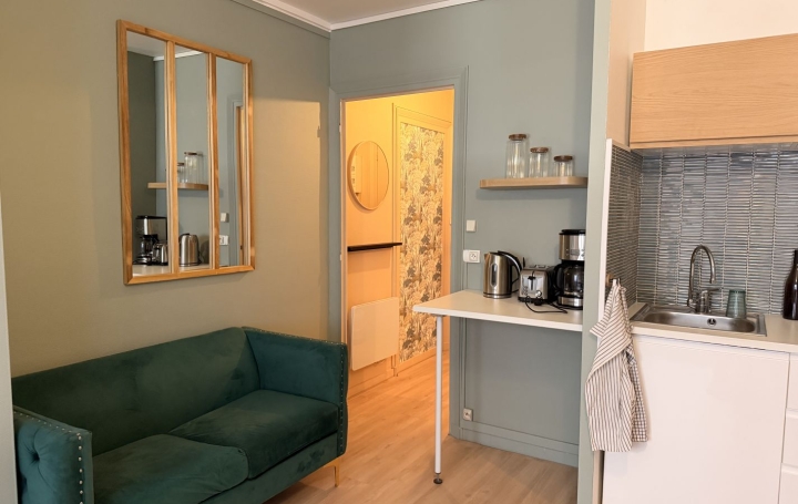 Studio SAINT-ETIENNE (42000)  27 m2 0 € 