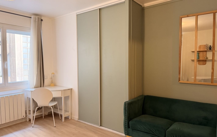 Studio SAINT-ETIENNE (42000)  27 m2 0 € 