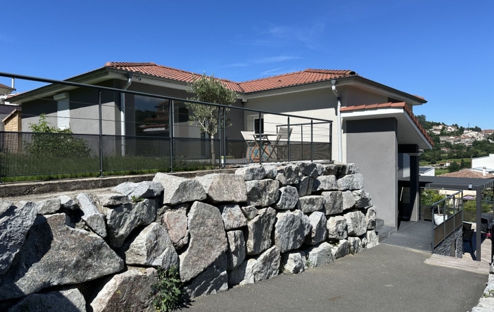 Réseau Immo-diffusion : Maison  SAINT-GENEST-LERPT  153 m2 454 000 € 