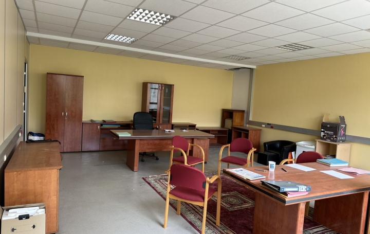 Activité commerciale SAINT-ETIENNE (42100)  105 m2 53 500 € 