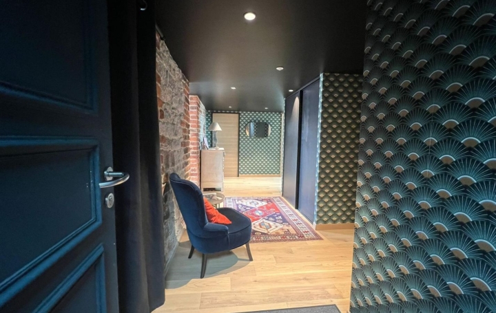 6 Pièces SAINT-ETIENNE (42000)  149 m2 345 000 € 