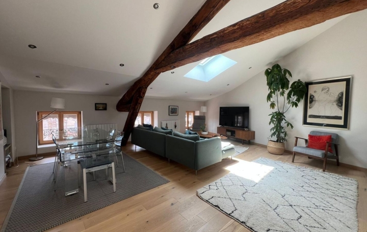 6 Pièces SAINT-ETIENNE (42000)  149 m2 345 000 € 