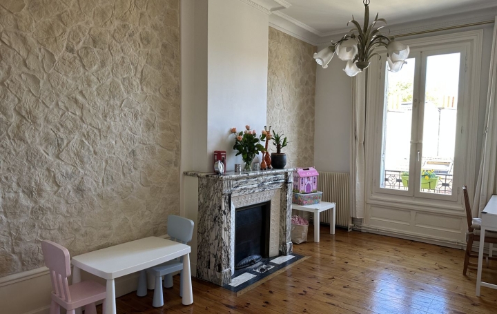 5 Pièces SAINT-ETIENNE (42000)  129 m2 169 000 € 