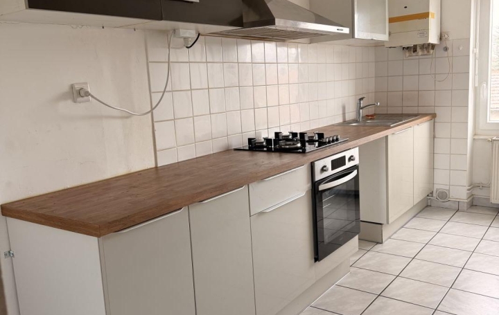 Immeuble SAINT-ETIENNE (42000)  509 m2 593 000 € 