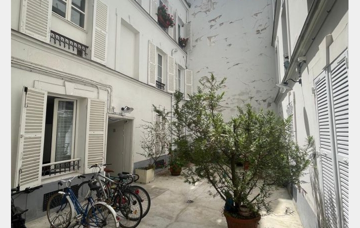 Appartement PARIS (75018) 22 m<sup>2</sup> 860 € 