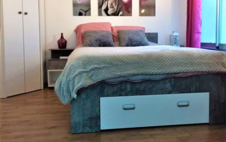 2 Pièces PARIS (75012)  32 m2 1 000 € 