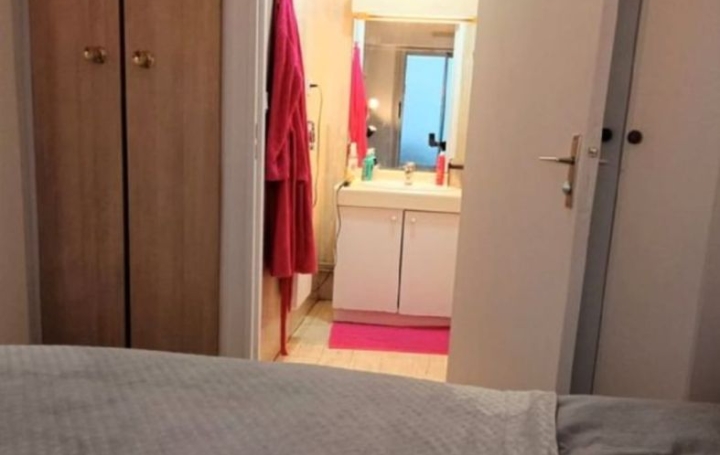 2 Pièces PARIS (75012)  32 m2 1 000 € 