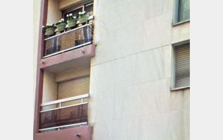 2 Pièces PARIS (75012)  32 m2 1 000 € 