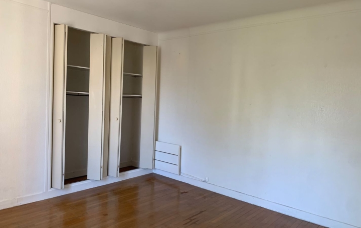 Studio LE KREMLIN-BICETRE (94270)  26 m2 800 € 