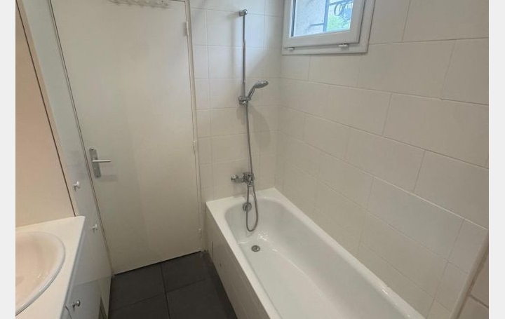 2 Pièces ARCUEIL (94110)  51 m2 1 150 € 